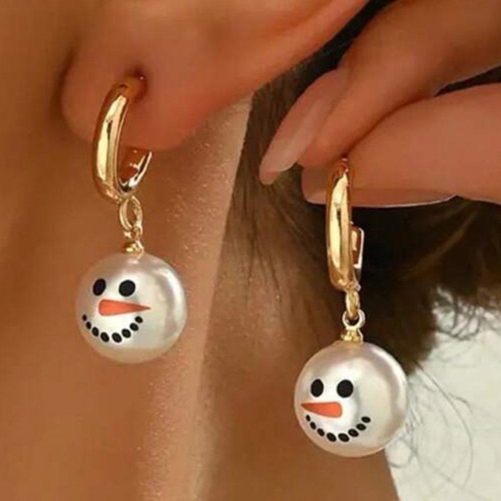 New snowman earrings